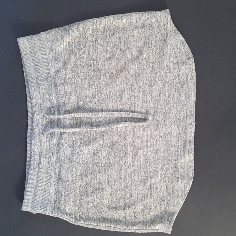 Gray knit comfy skirt size M | 90 Degree by Reflex